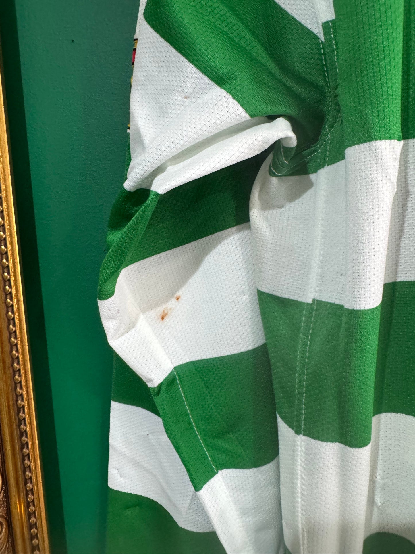 Celtic 2007/08 home shirt large long sleeve Brown 8 signed