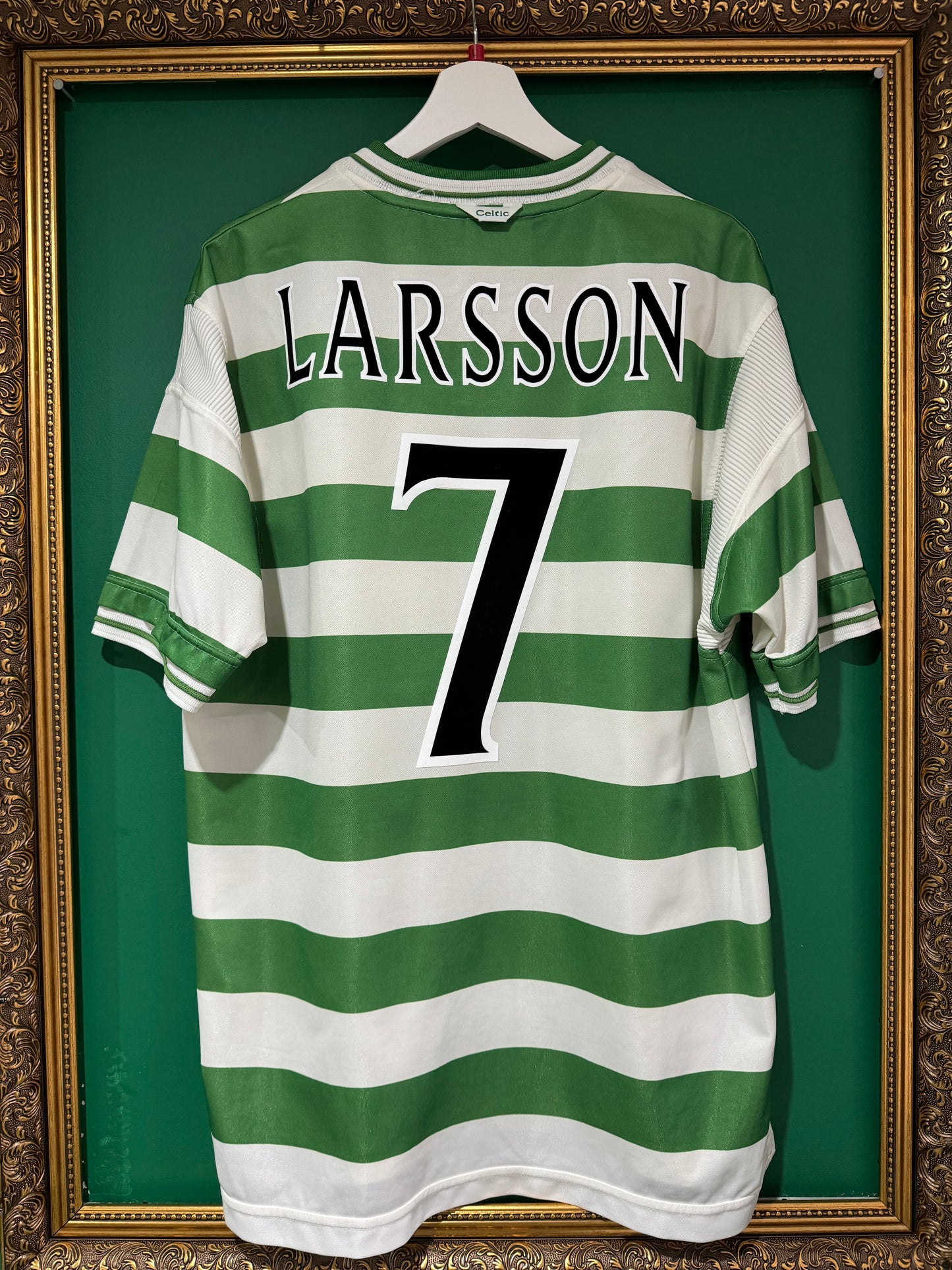 Celtic 1999/01 home large Larsson 7