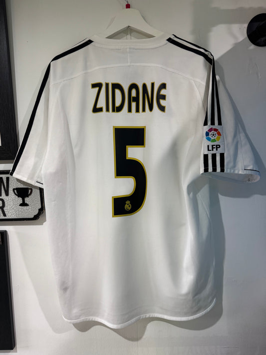 Real Madrid 2003/04 home shirt large Zidane 5