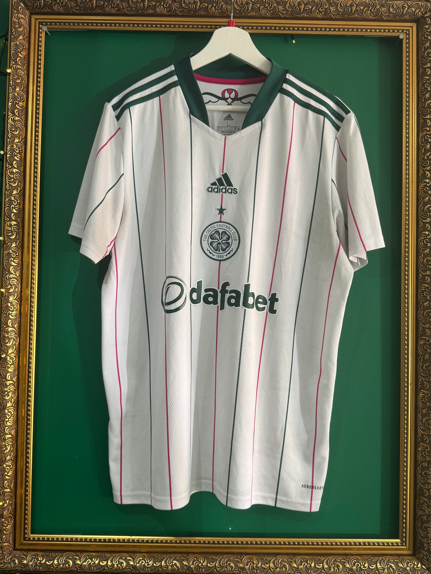 Celtic 2021/22 third shirt large Rogic 18