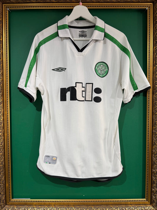 Celtic 2001/02 away shirt small