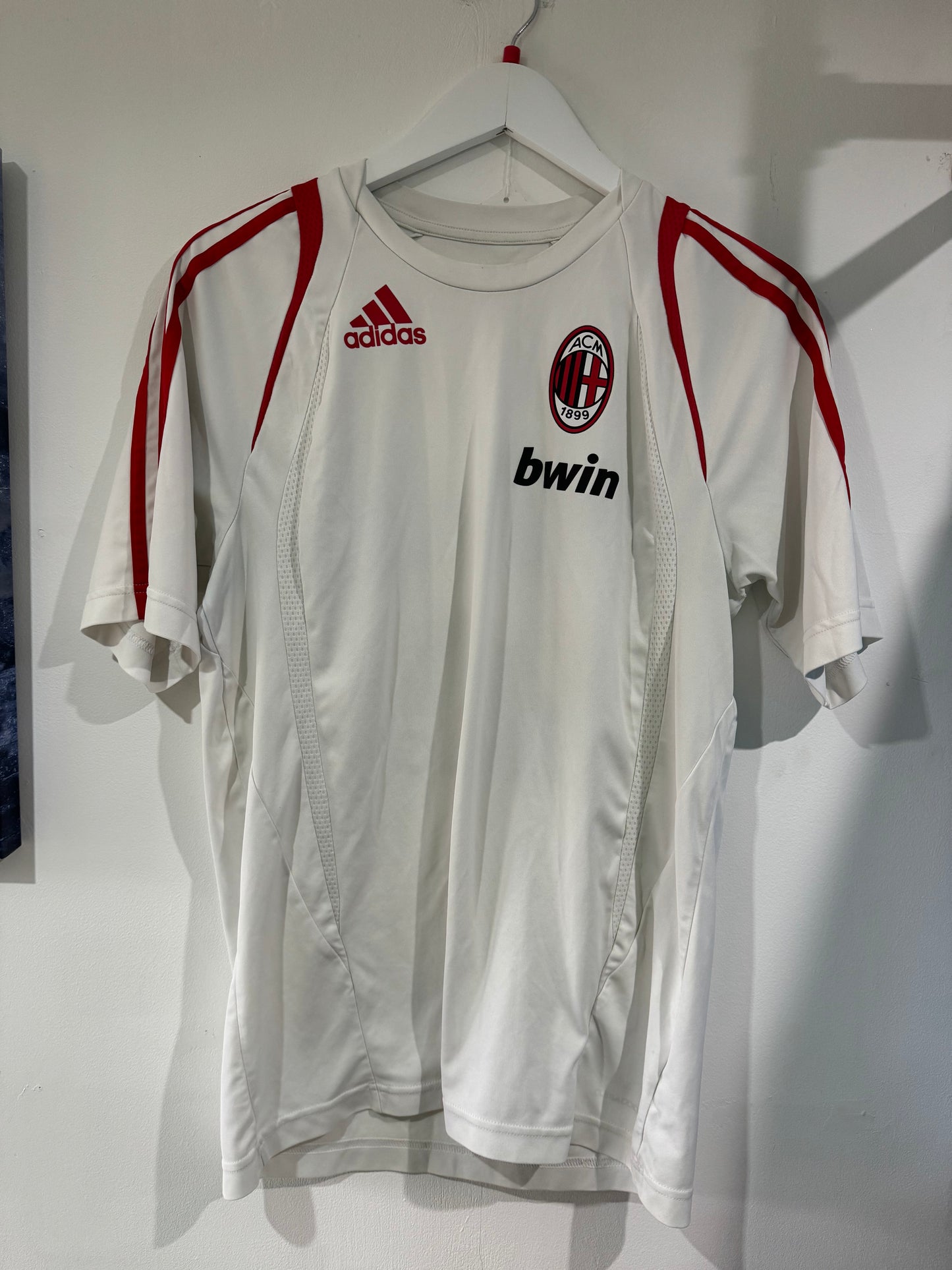 AC Milan training shirt large