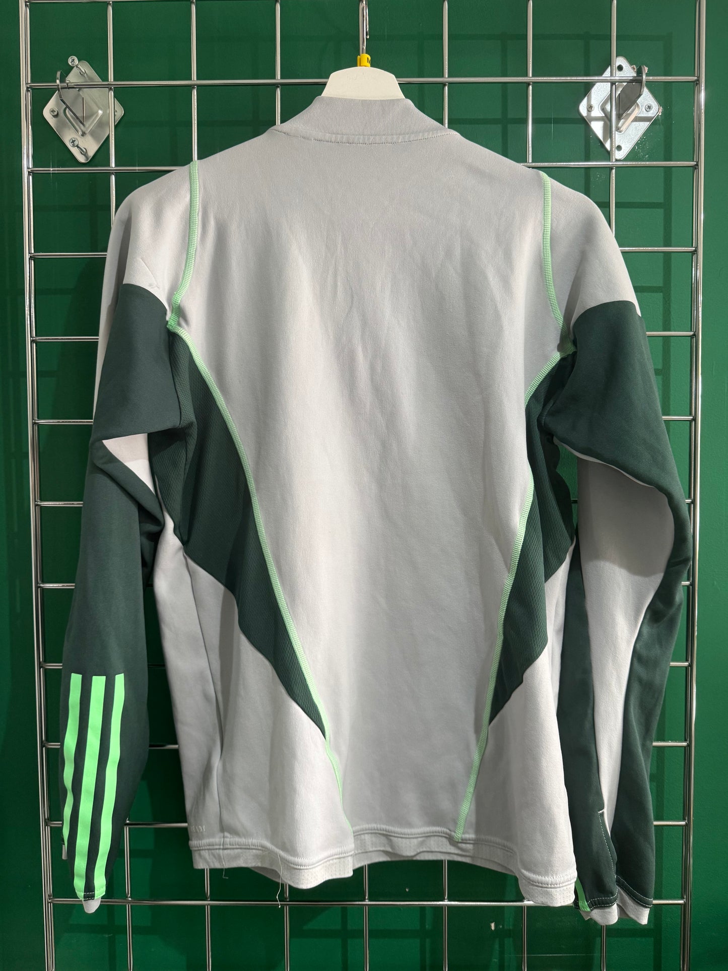 David Turnbull Celtic worn half zip top 14