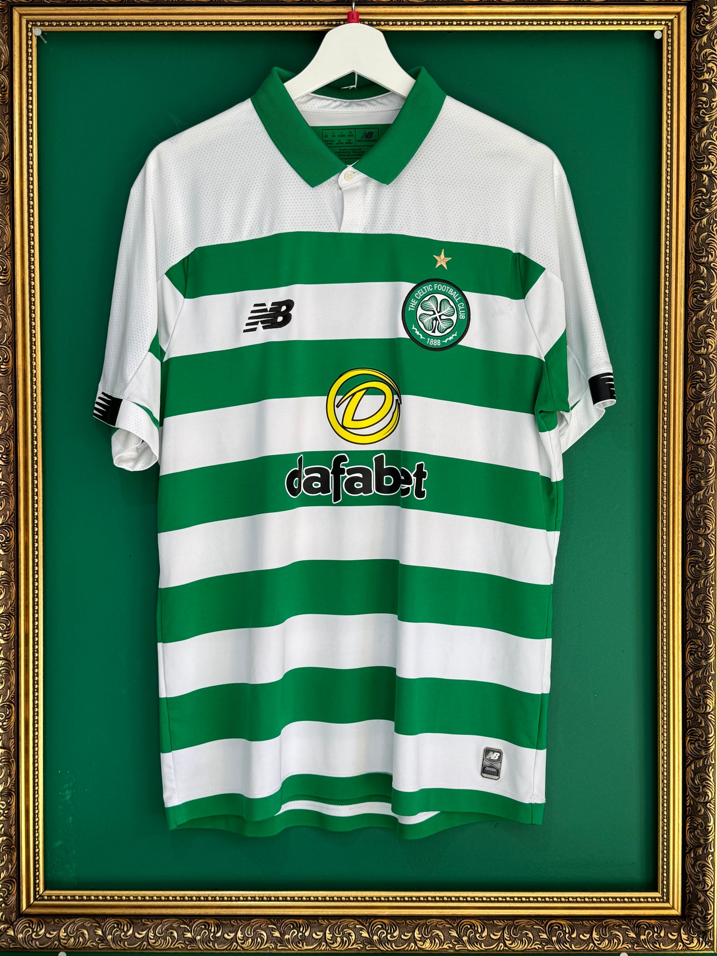 Celtic 2019/20 home shirt medium