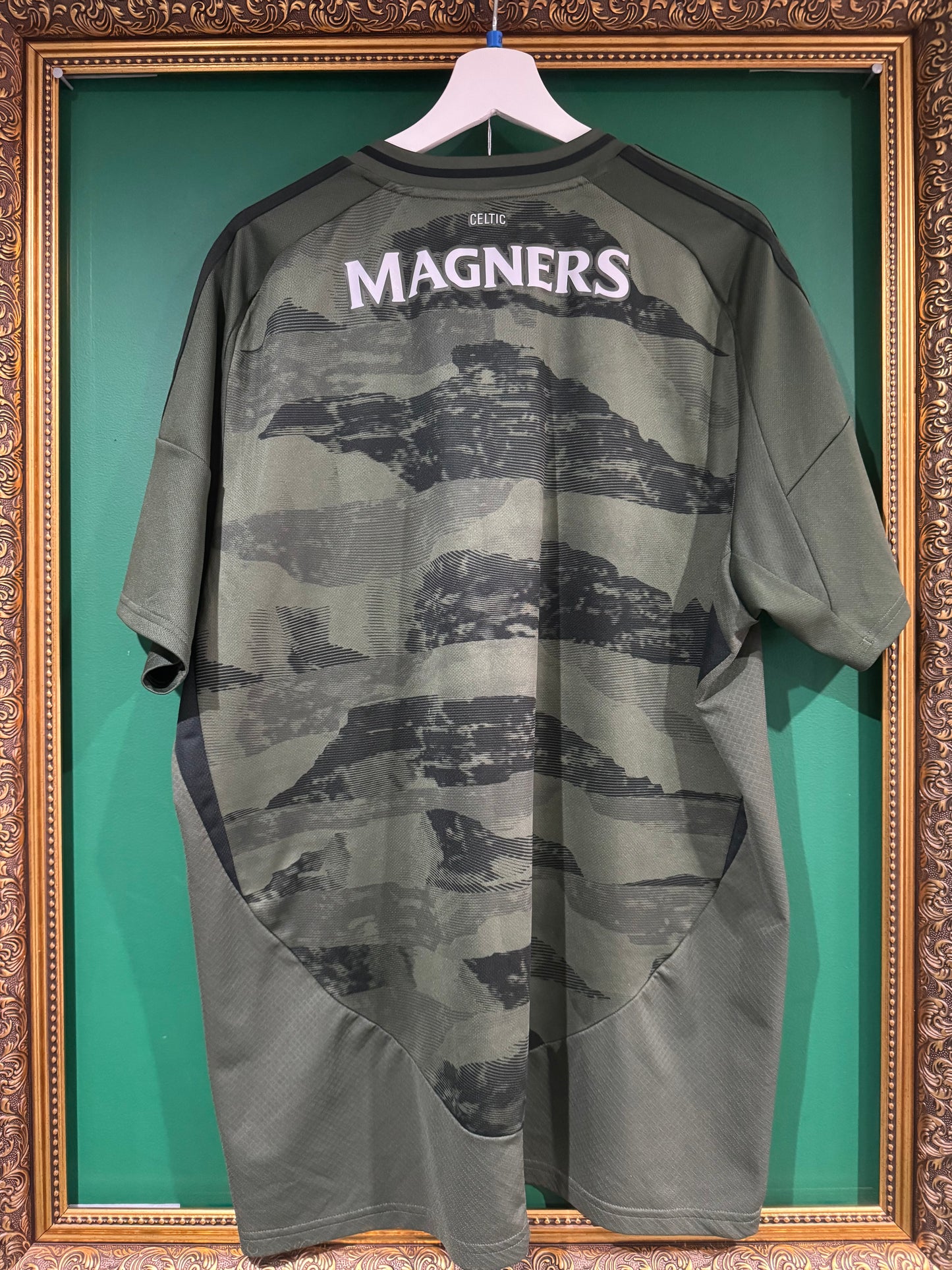 Celtic 2024/25 third shirt xxlarge