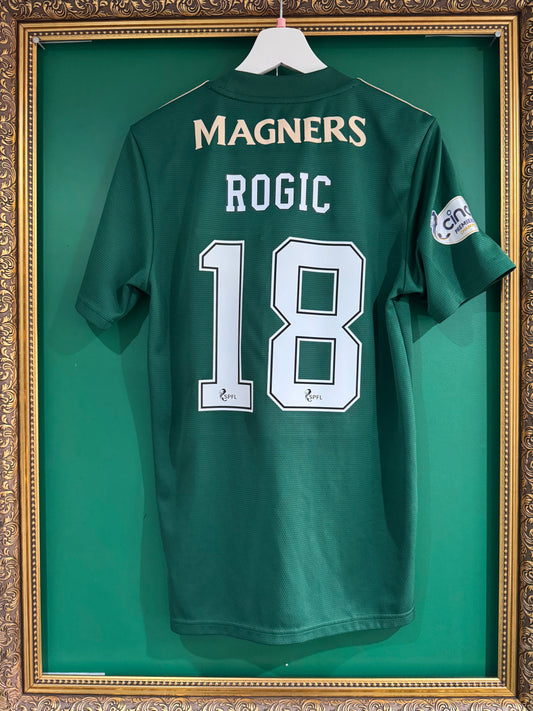 Celtic 2021/22 away shirt small Rogic 18