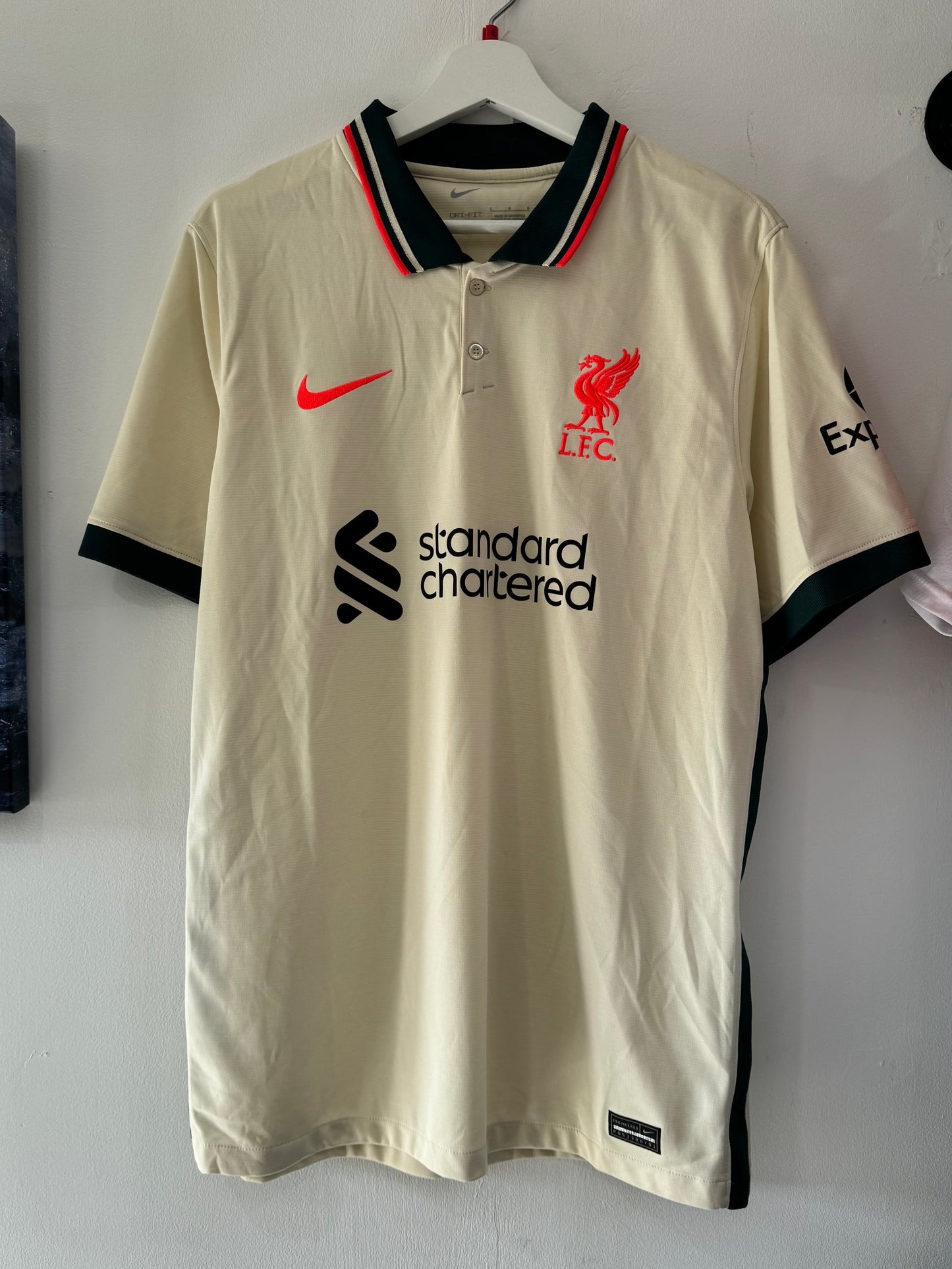 Liverpool 2021/22 away large