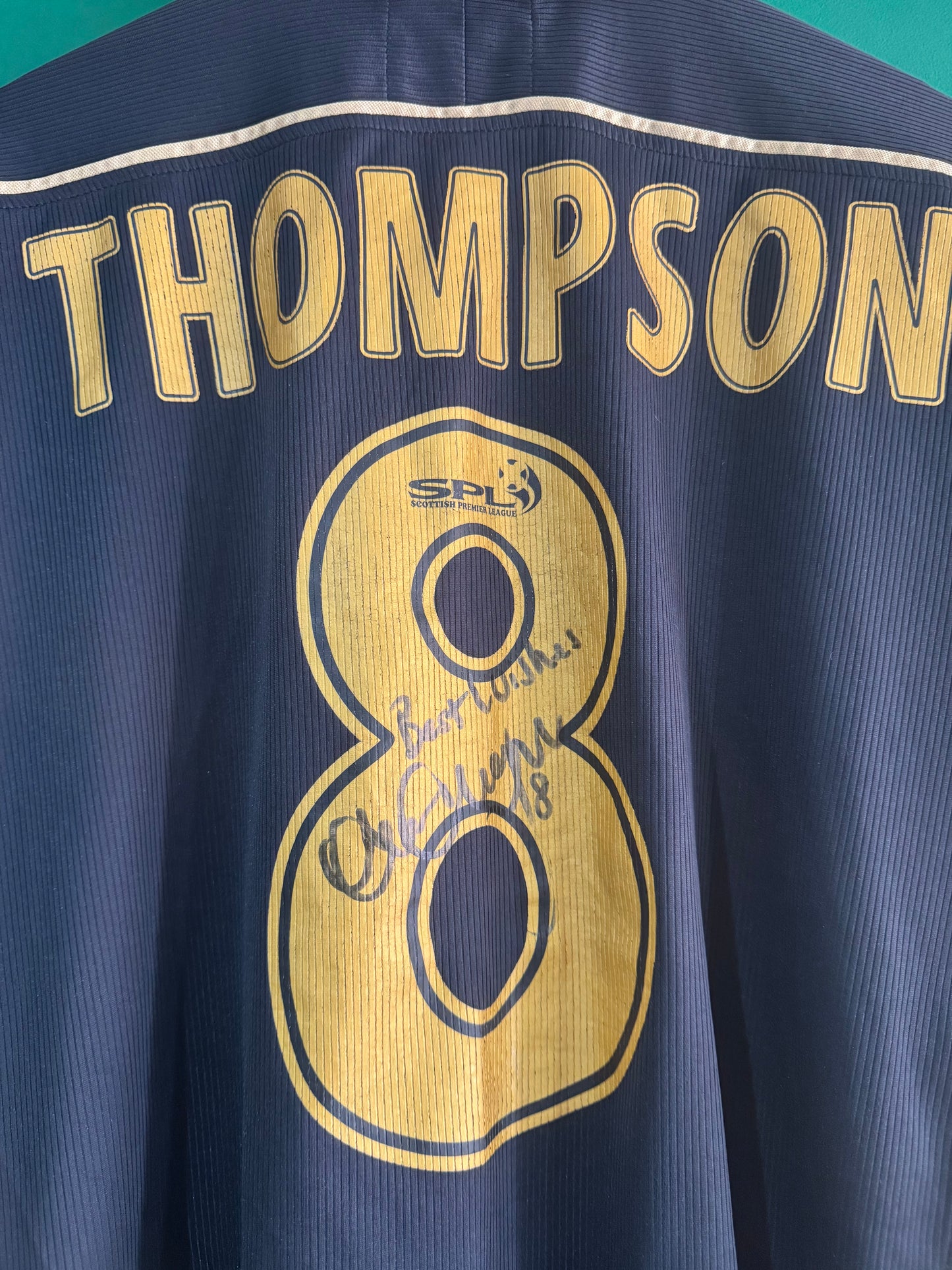 Celtic 2003/04 away shirt xlarge Alan Thompson 8 matchworn & signed