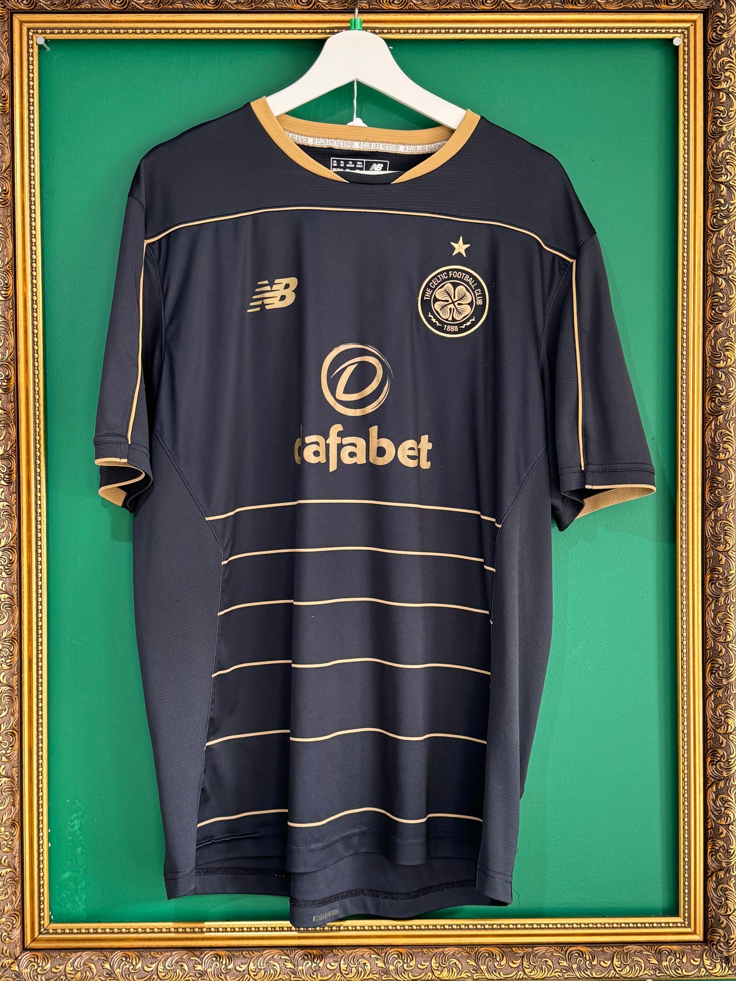 Celtic 2016/17 away xlarge