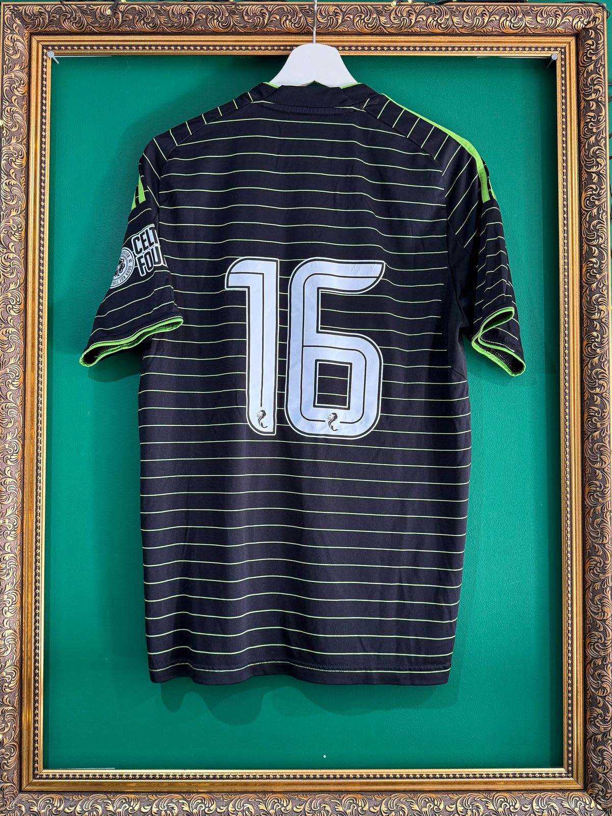 Celtic 2025/26 away pre season medium 16