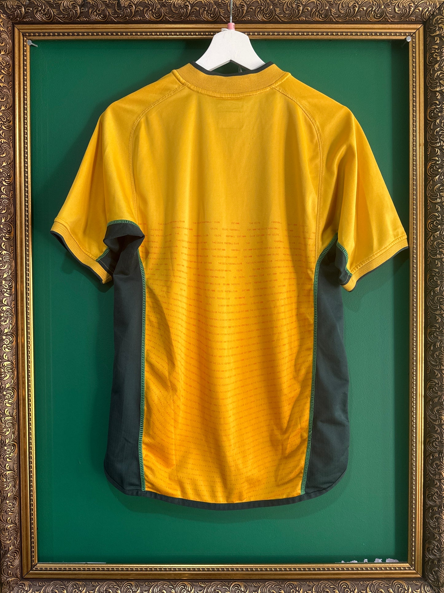 Celtic 2002/03 away shirt small