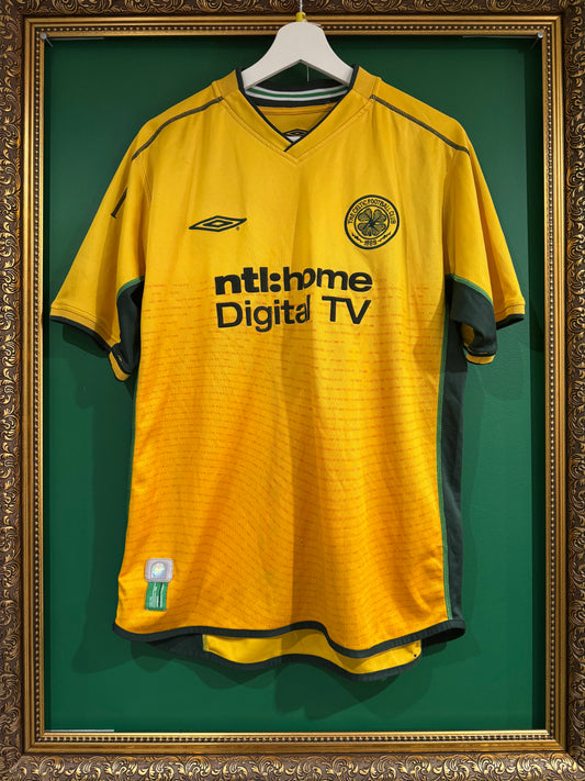 Celtic 2002/03 away shirt medium