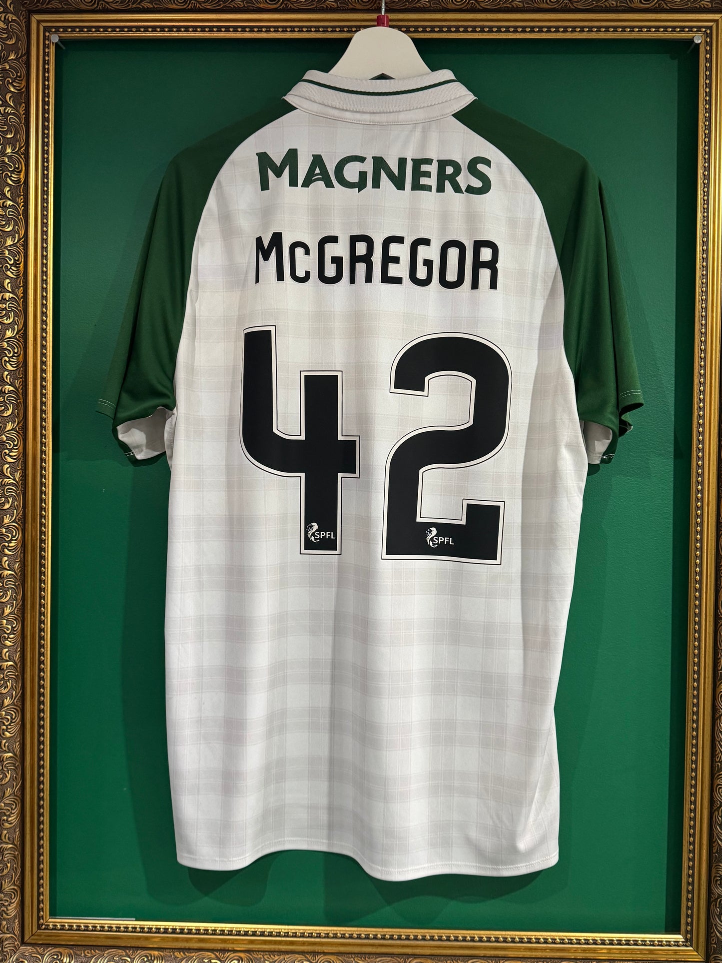 Celtic 2018/19 away shirt large McGregor 42