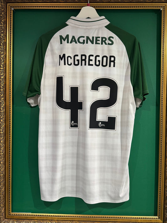 Celtic 2018/19 away shirt large McGregor 42
