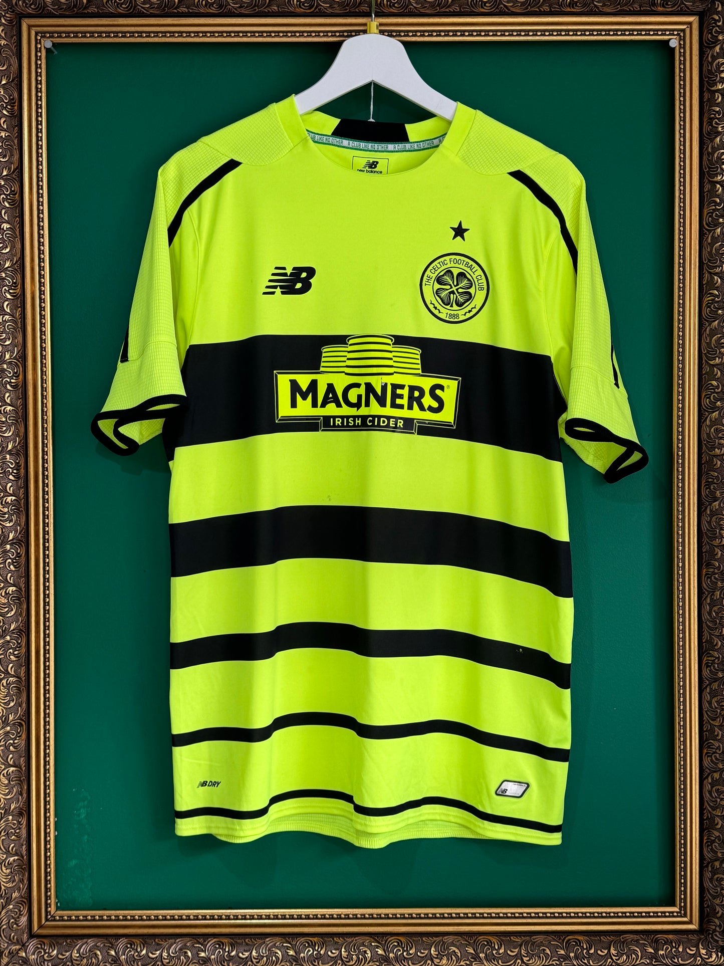 Celtic 2015/16 third medium