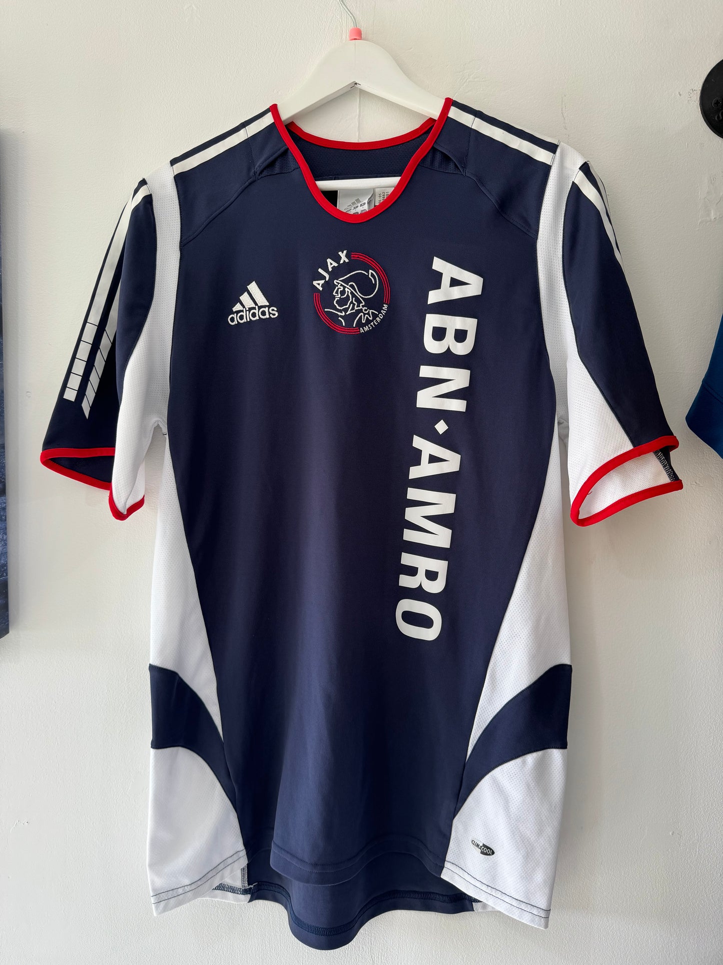 Ajax 2005/06 away small