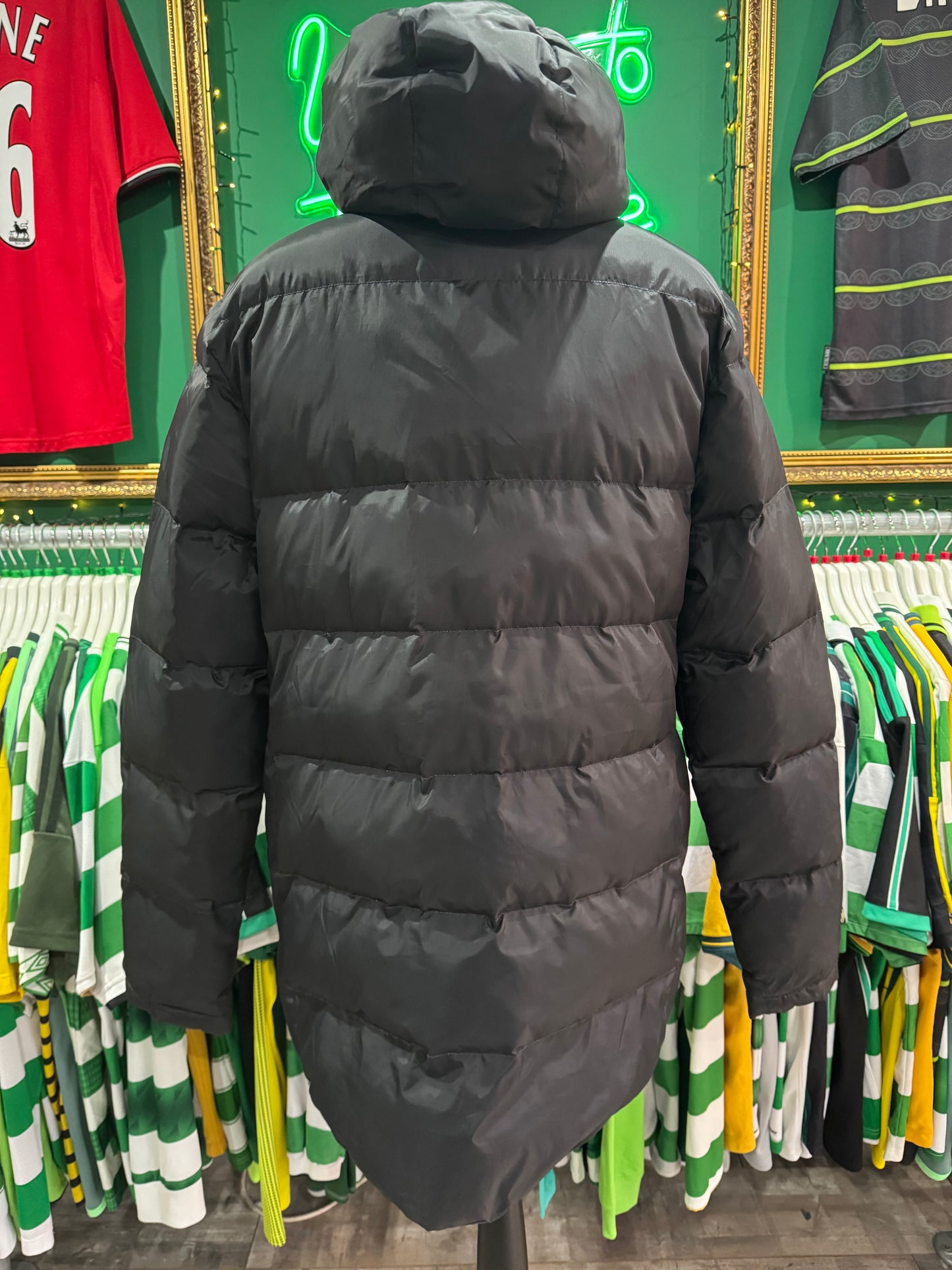 Celtic padded puffer coach jacket new balance large