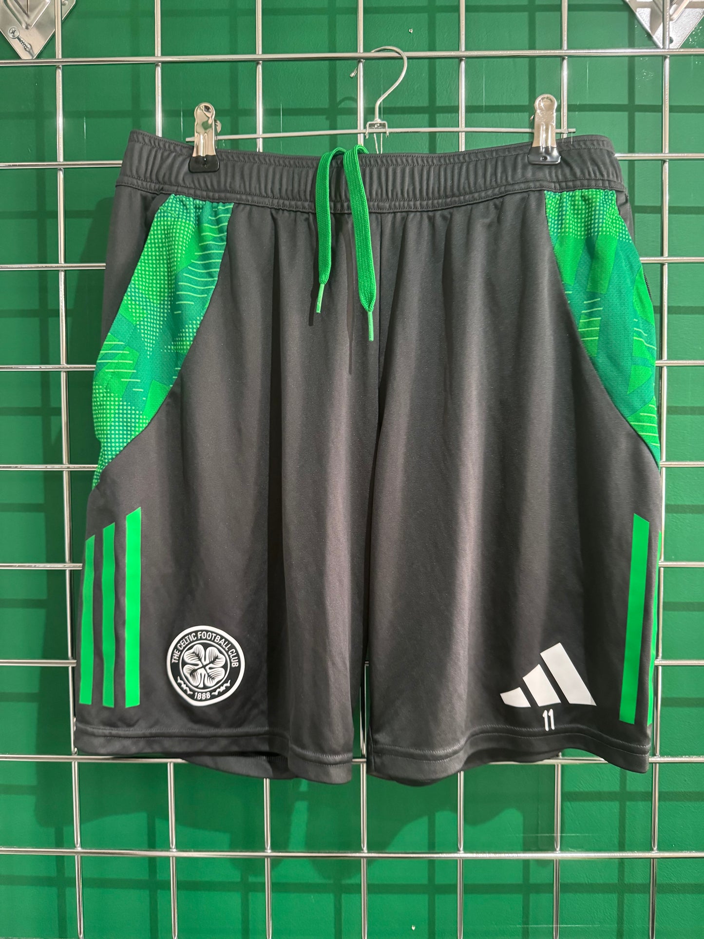 Alex Valle training worn shorts (not matchworn)