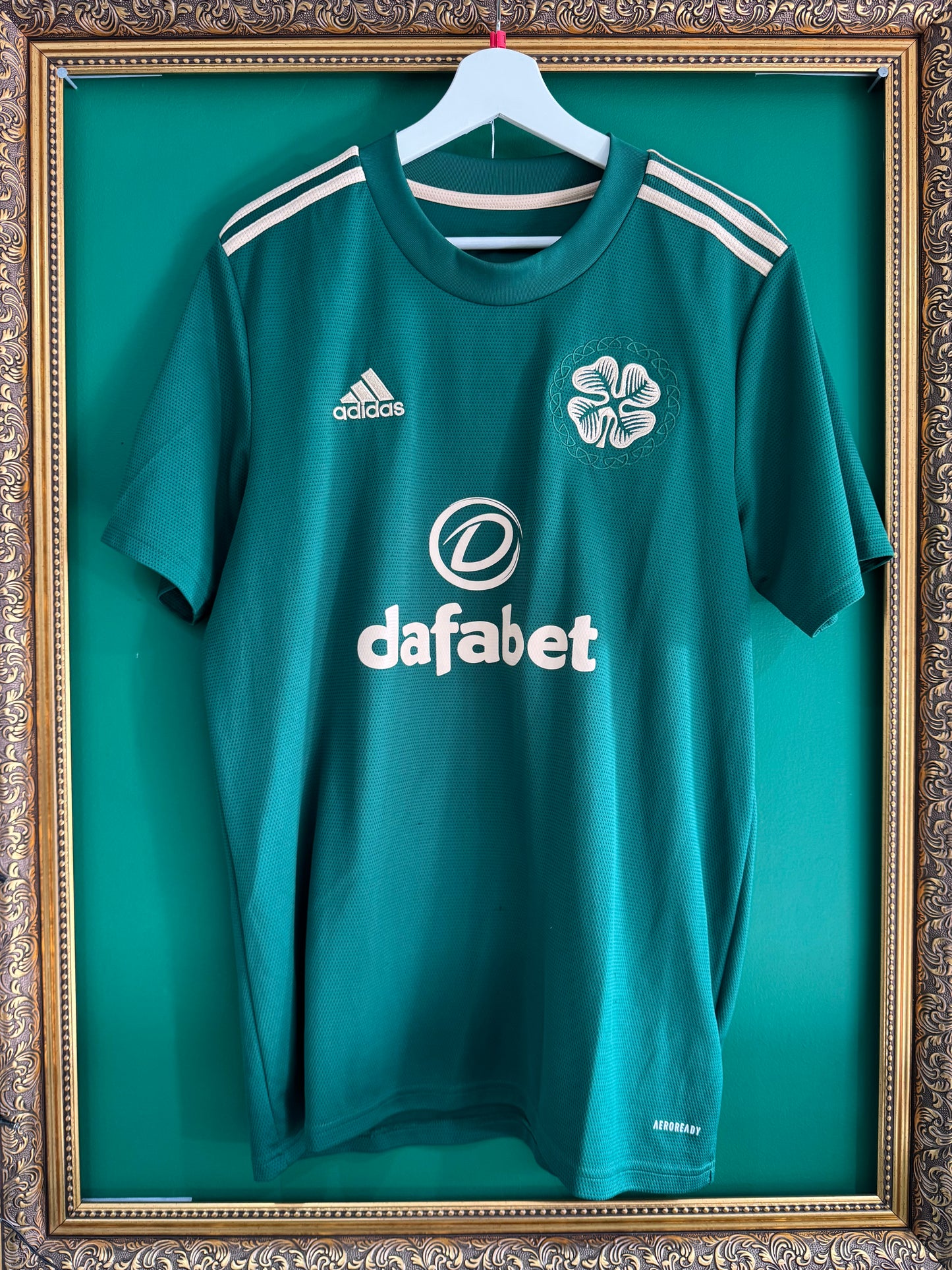 Celtic 2021/22 away large Kyogo 8