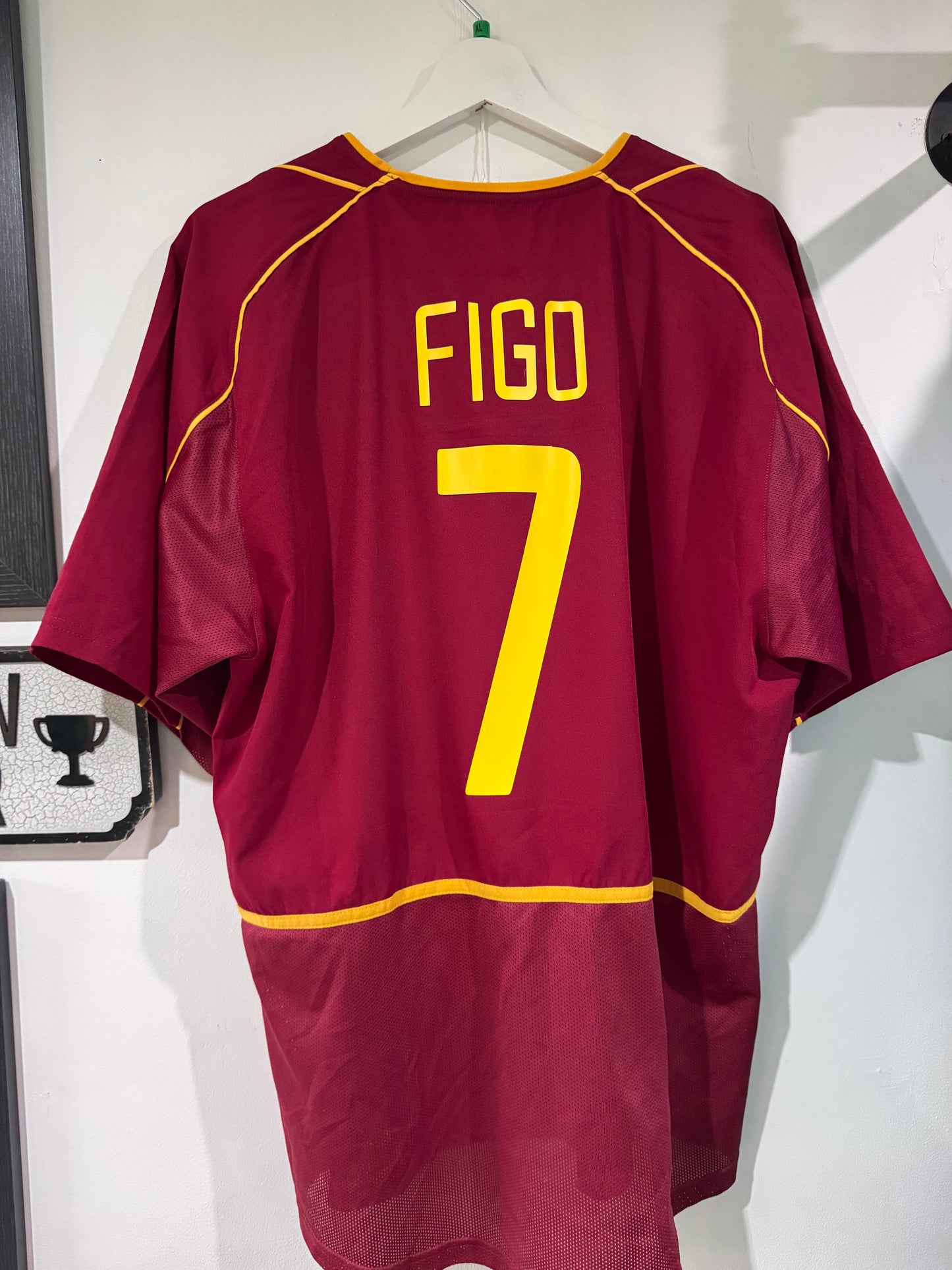 Portugal 2002 home shirt xlarge Figo 7