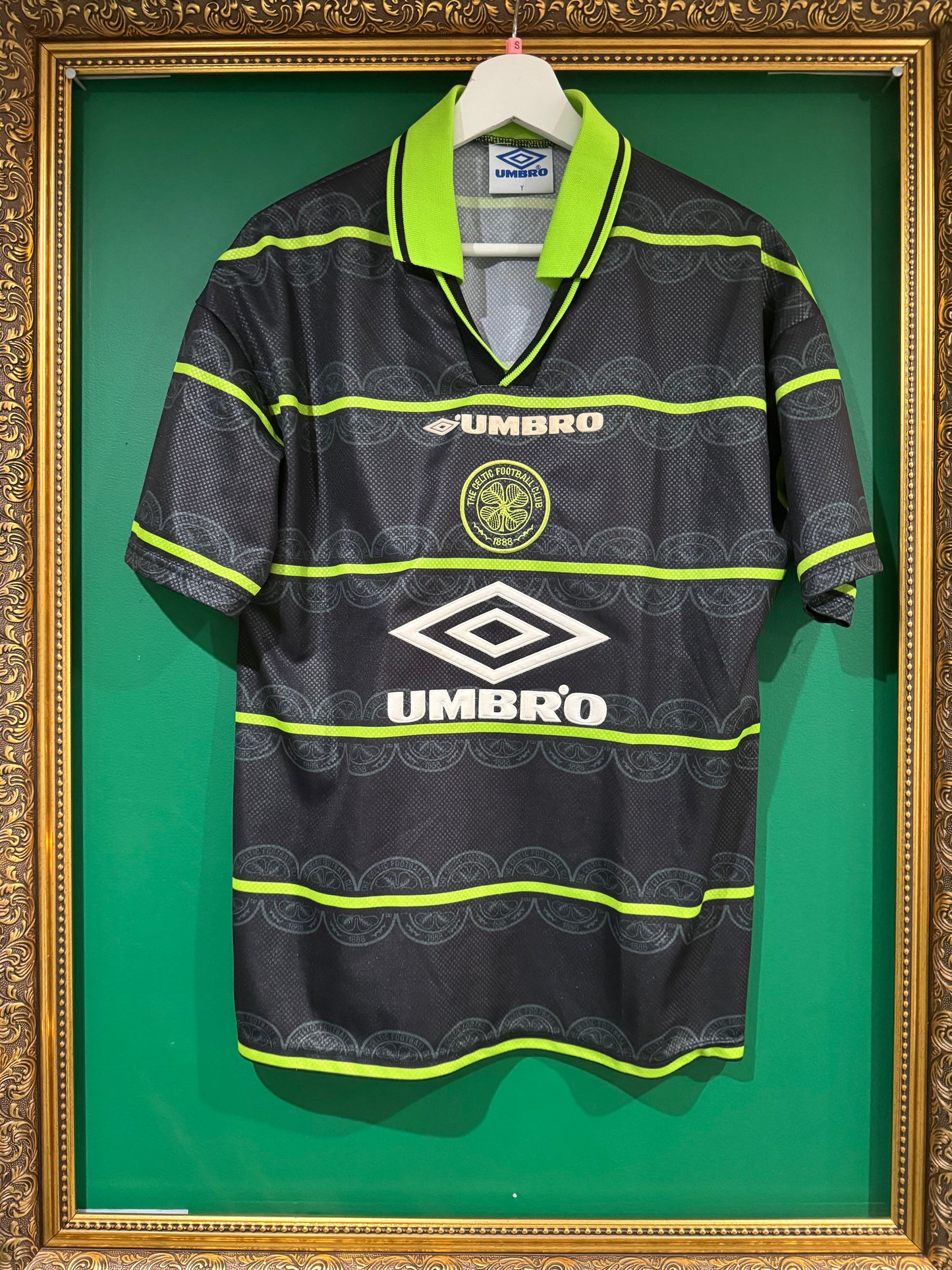 Celtic 1998/99 away shirt small