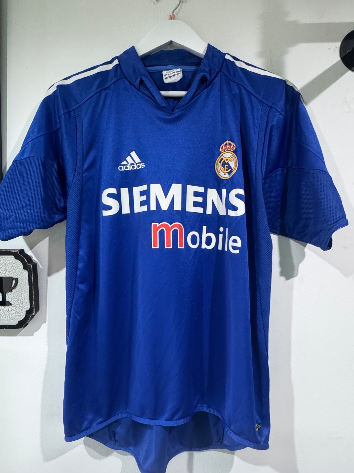Real Madrid 2004/05 third shirt small