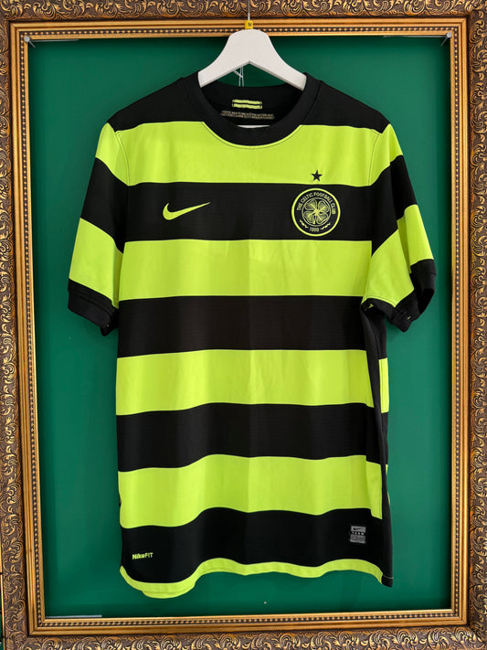 Celtic 2009/10 away shirt unsponsored medium