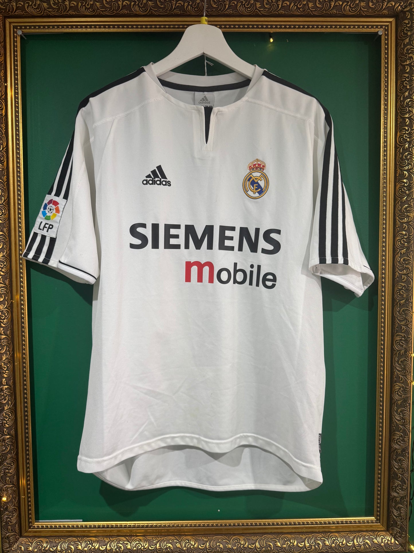 Real Madrid 2003/04 home shirt medium Zidane 5